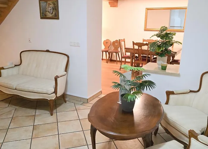 Apartment Gallery Garden *